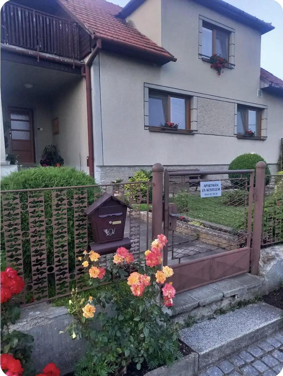 Zvole  Apartman Za Kostelem חדר תמונה
